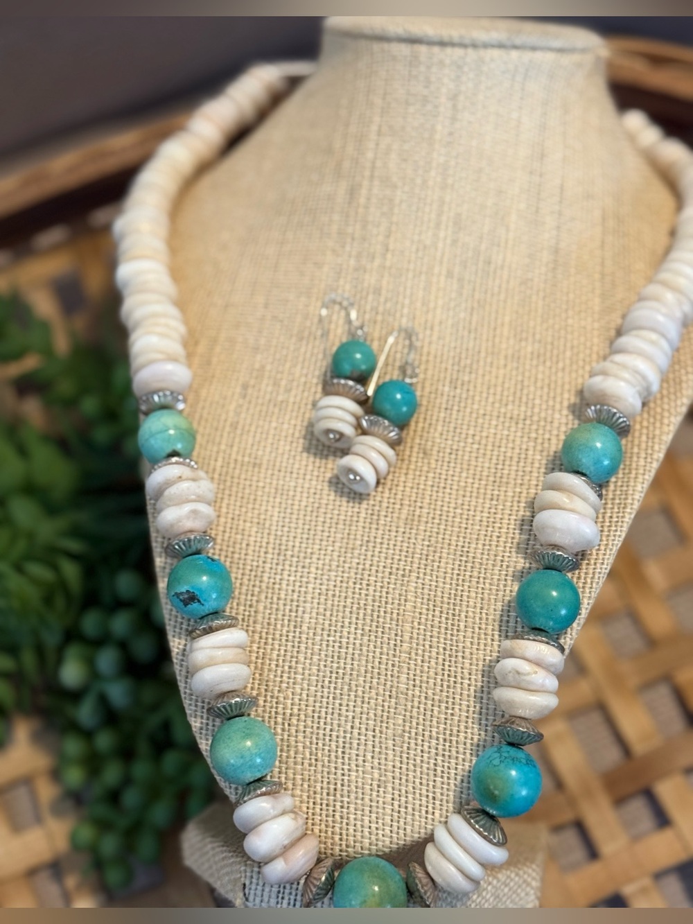 Native American Turquoise Silver and Shell Beaded Necklace and Earring Set